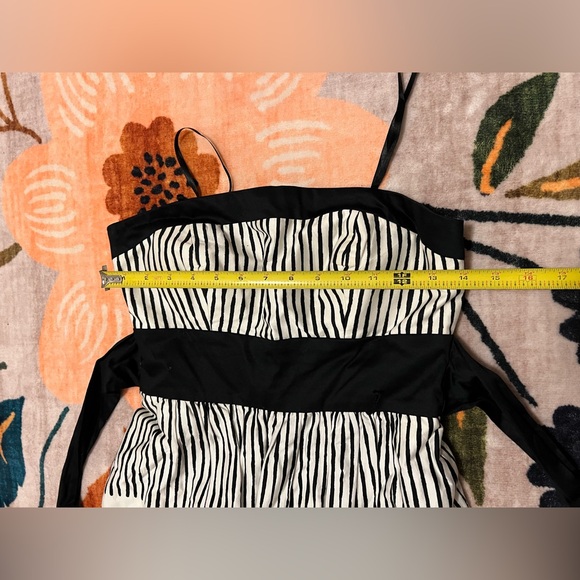 NEW w/ tags like Terani Couture White and Black Dress - Picture 3 of 6